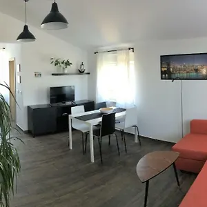 Apartment Fine & Shine Pula