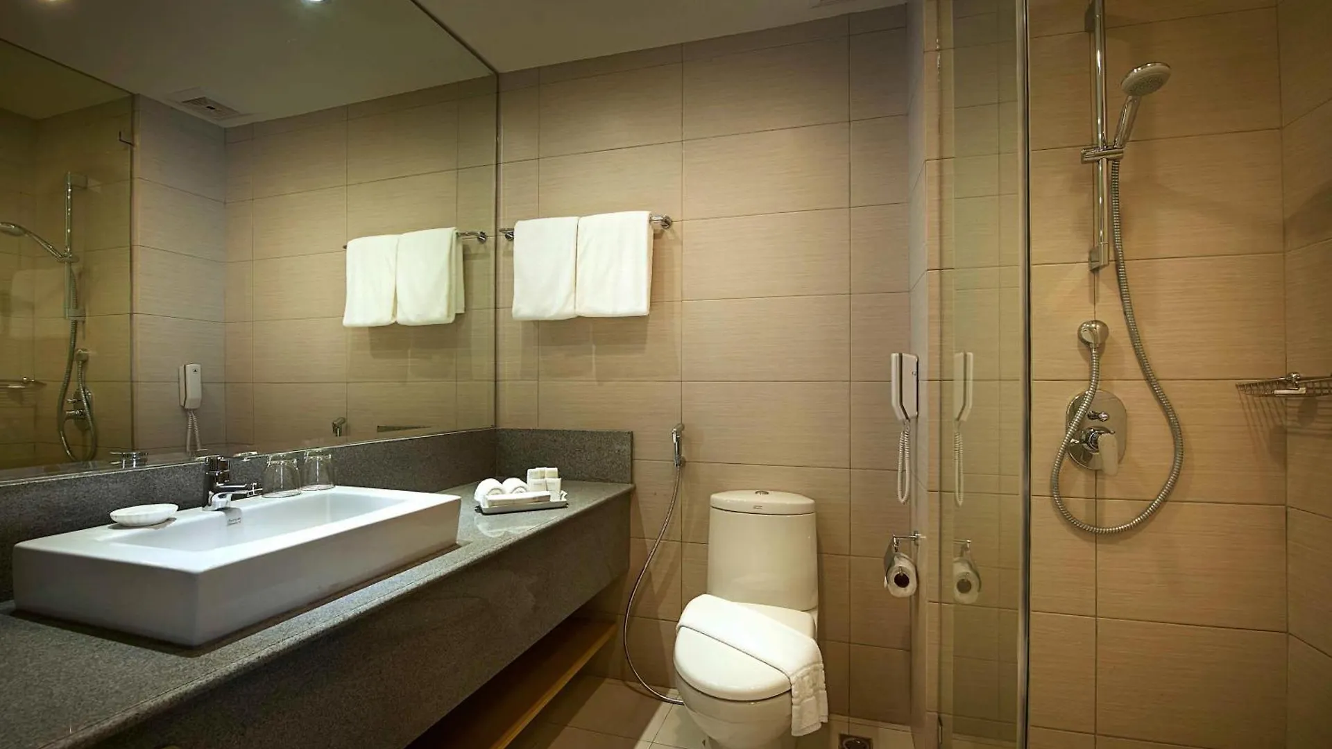 Berjaya Makati Hotel Makati City